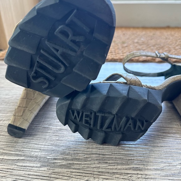 STUART WEITZMAN beige Croc Embossed platform heels - Picture 5 of 6